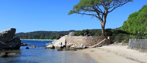 Zauberhafter Strand in Korsika